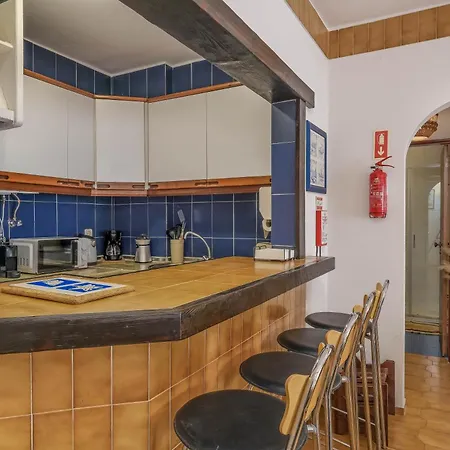 Dona Ana, 148 * Lagos